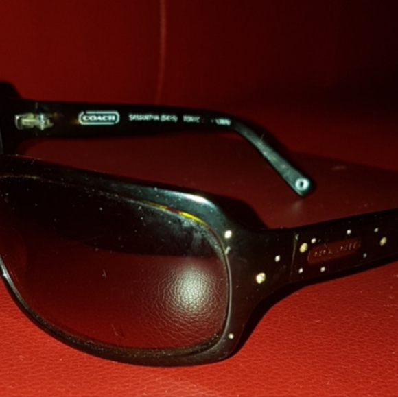 Coach Sunglasses - Picture 4 of 6